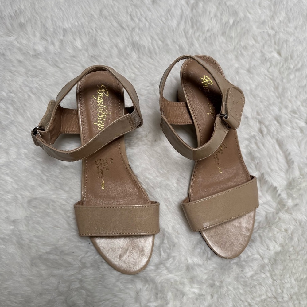 Angel Steps Beige Sandals Size 6 - Picture 10 of 13